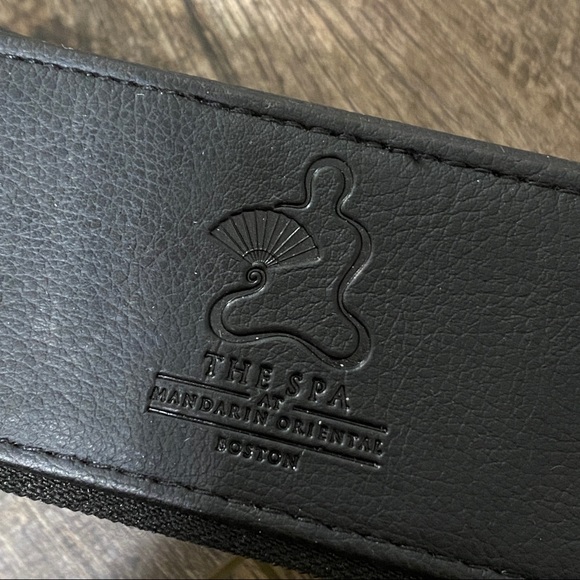 Spa Kit Set Zip Closure Travel Hygiene Essentials Road Trip Mini Body Care Items - Picture 2 of 8